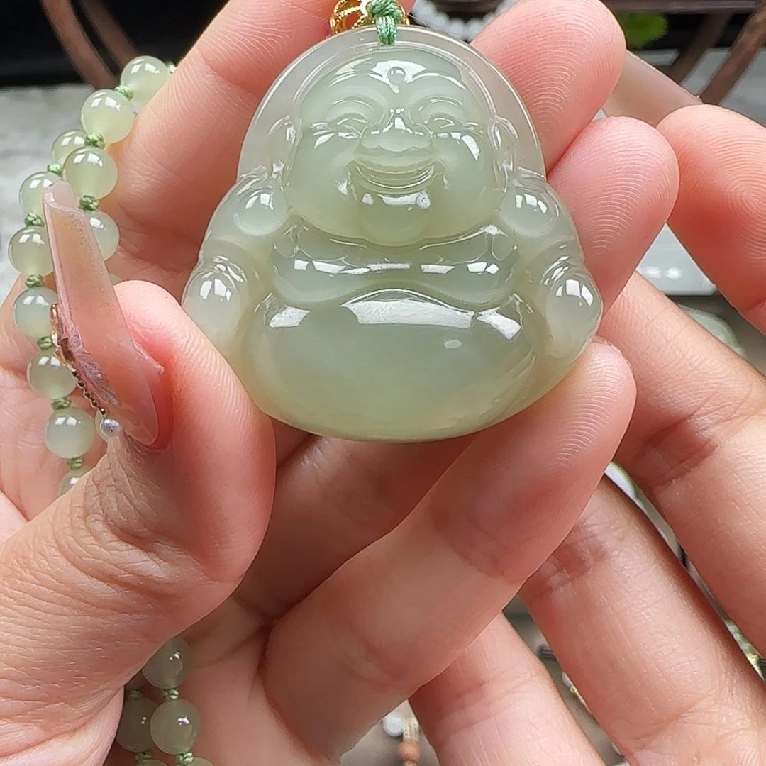 和田玉18K金镶嵌吊坠(赠链)