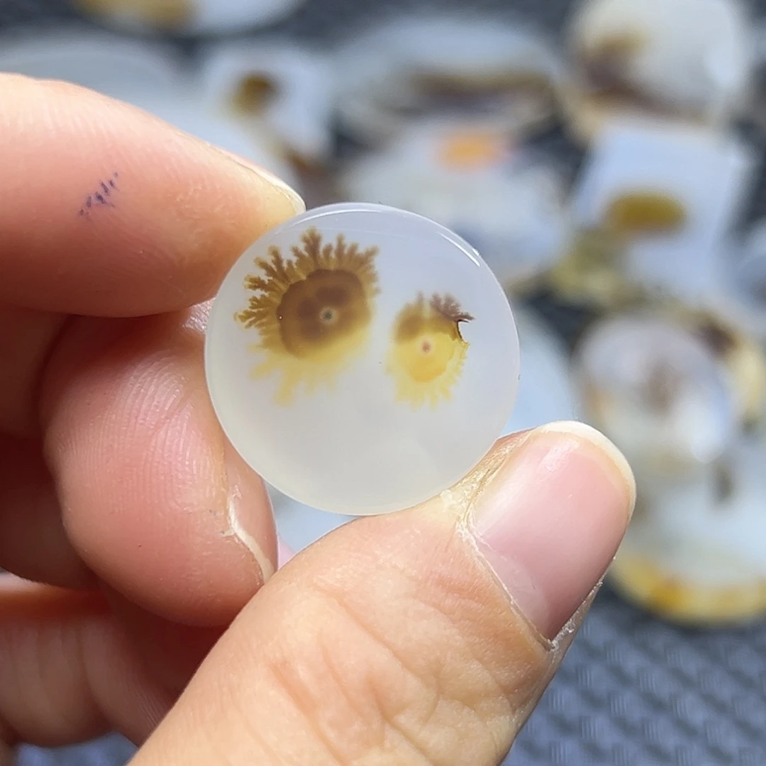 玛瑙/玉髓未镶嵌珠宝半成品