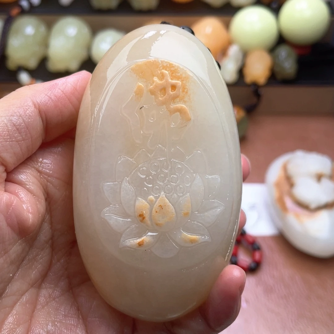 上***毛石材天然古青石手把件