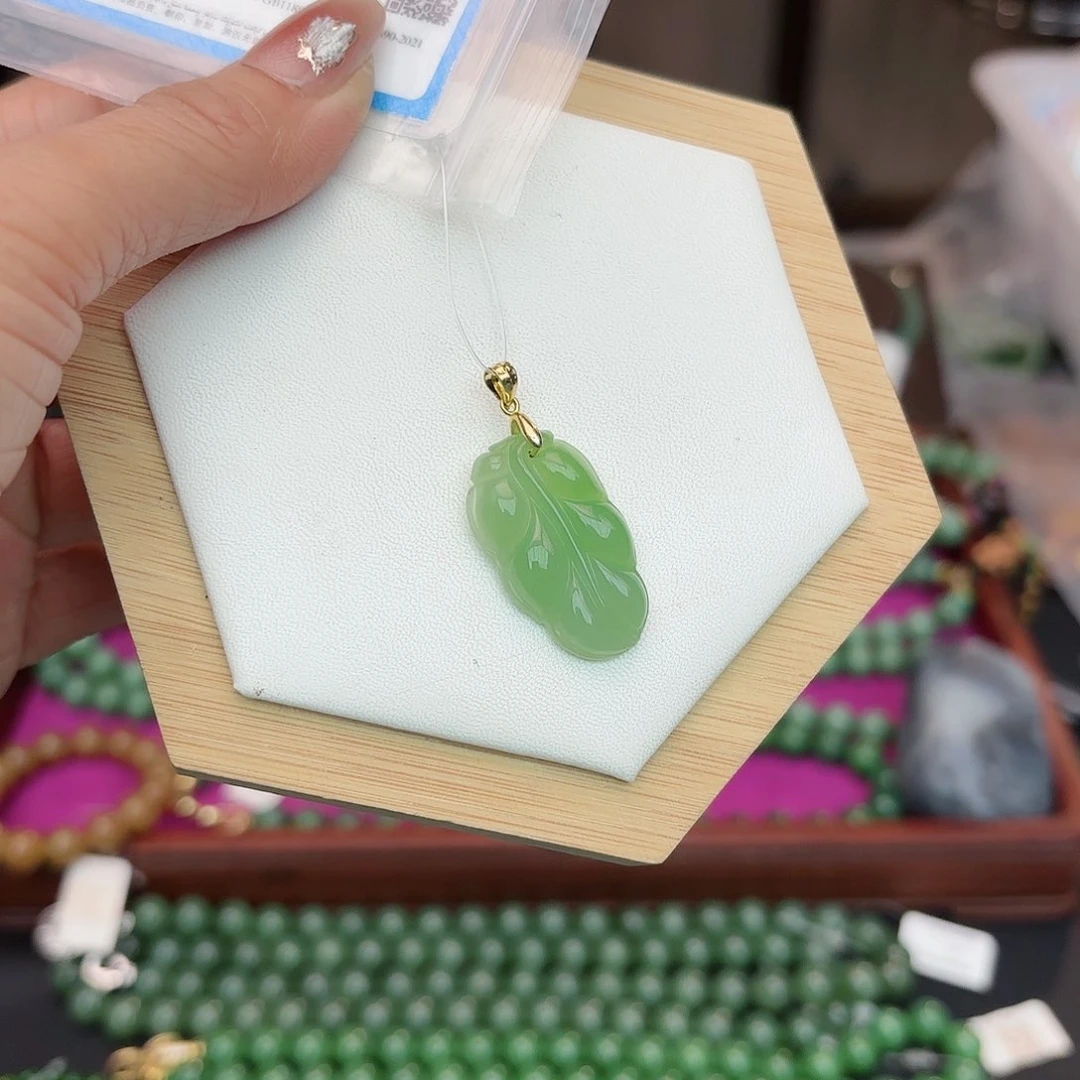 和田玉吊坠银S925镶嵌