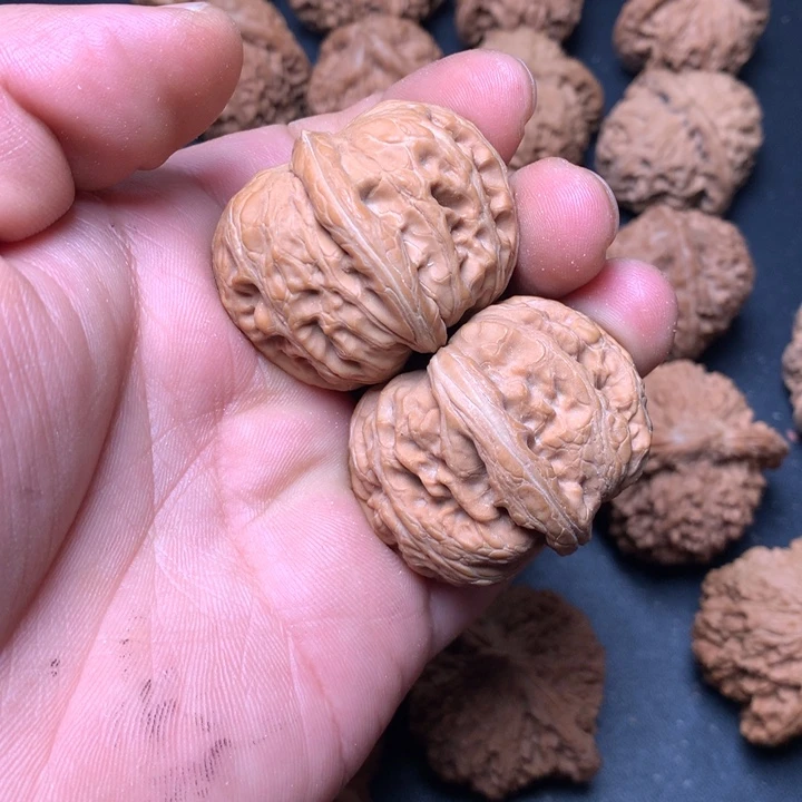 文玩核桃把件41元宝20