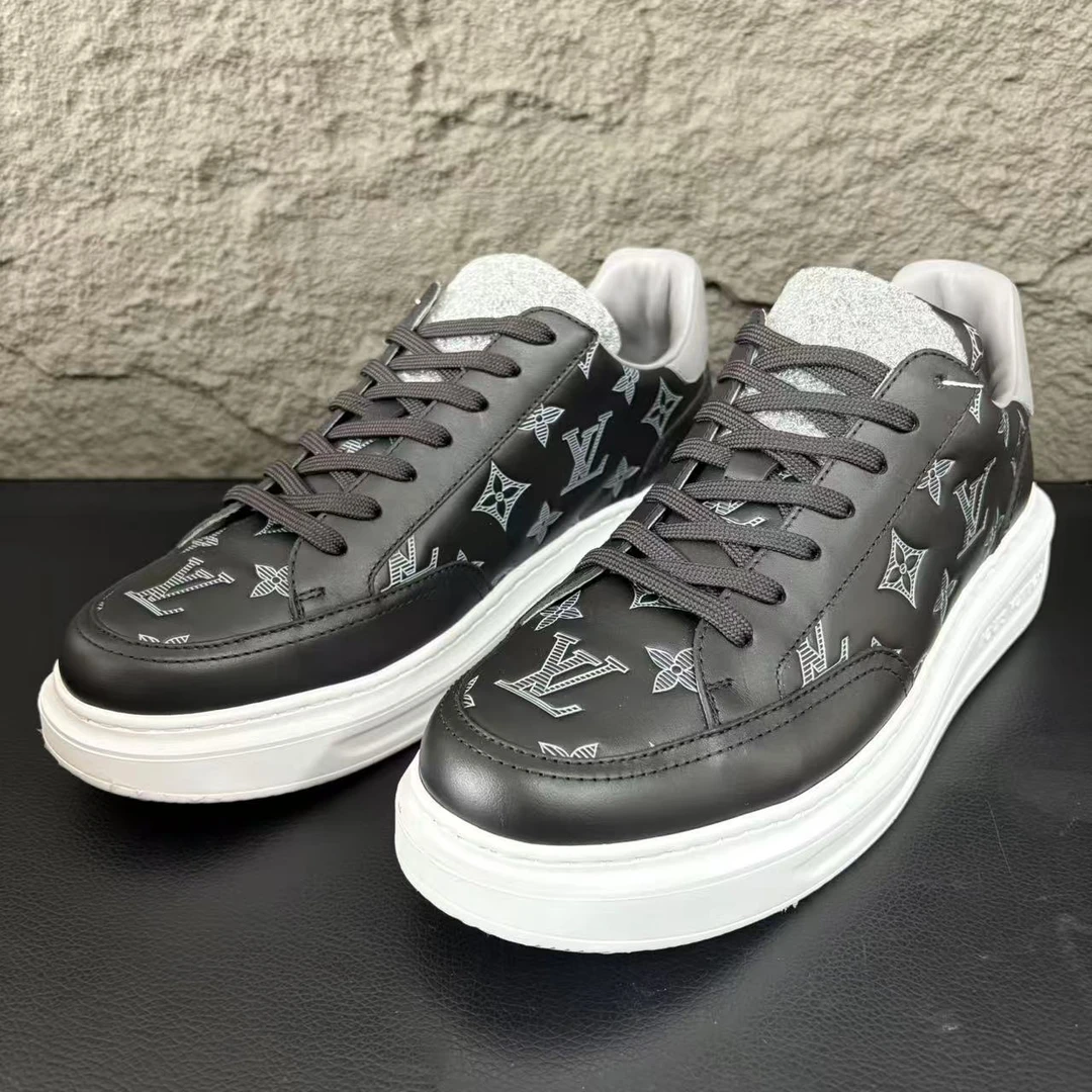 未使用 LouisVuitton/路易威登 比弗利黑白浮雕印花松糕鞋