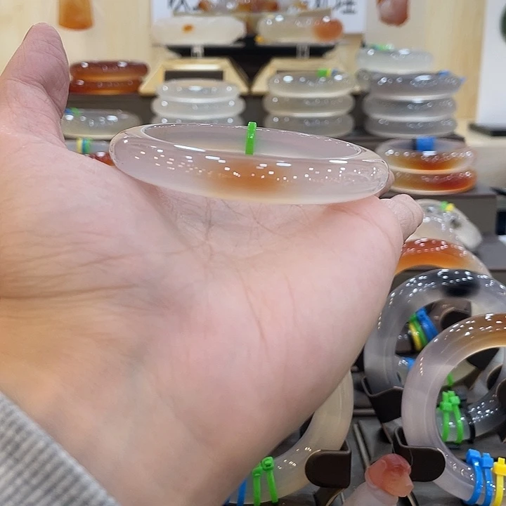 玛瑙/玉髓未镶嵌手镯22