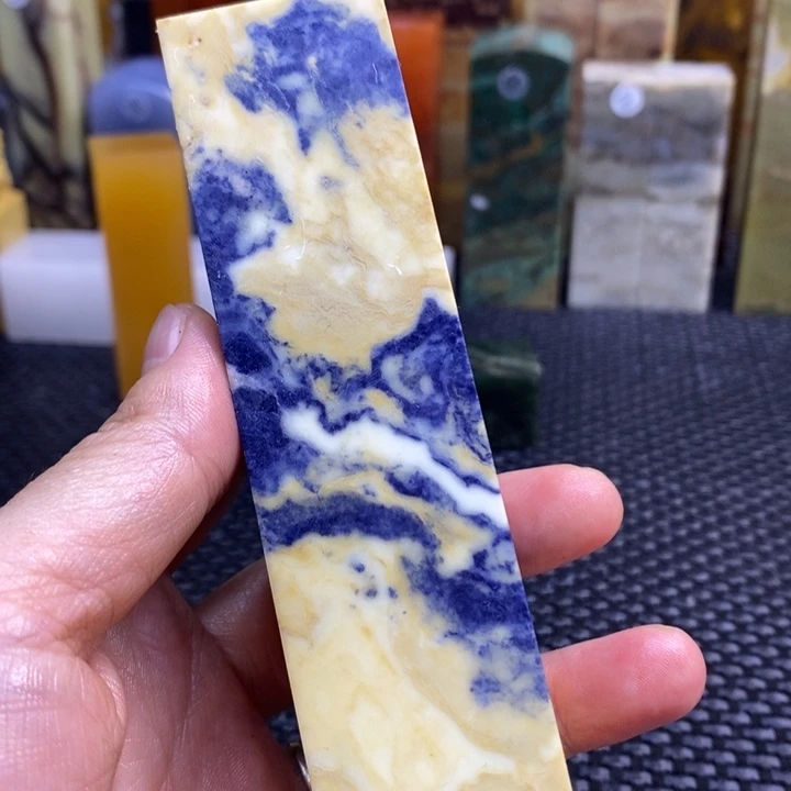 云南石关****?青田石印章石