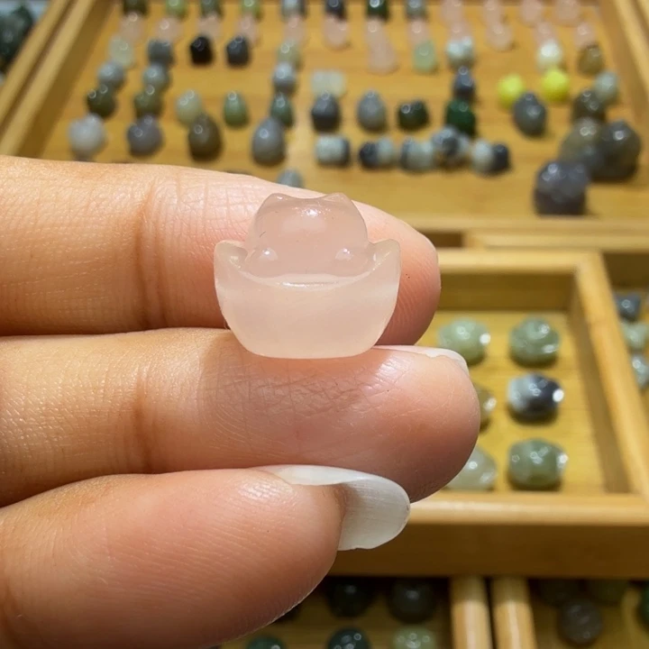 和田玉未镶嵌珠宝奇石