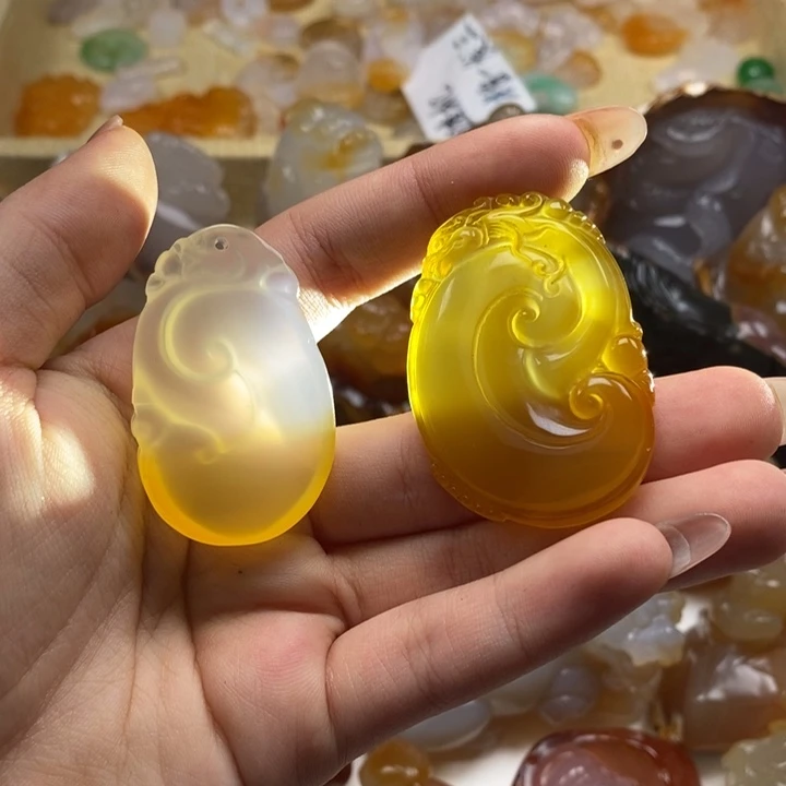玛瑙/玉髓未镶嵌颈饰