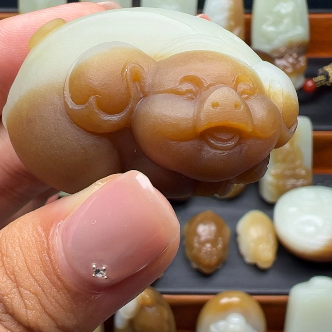颈饰未镶嵌和田玉