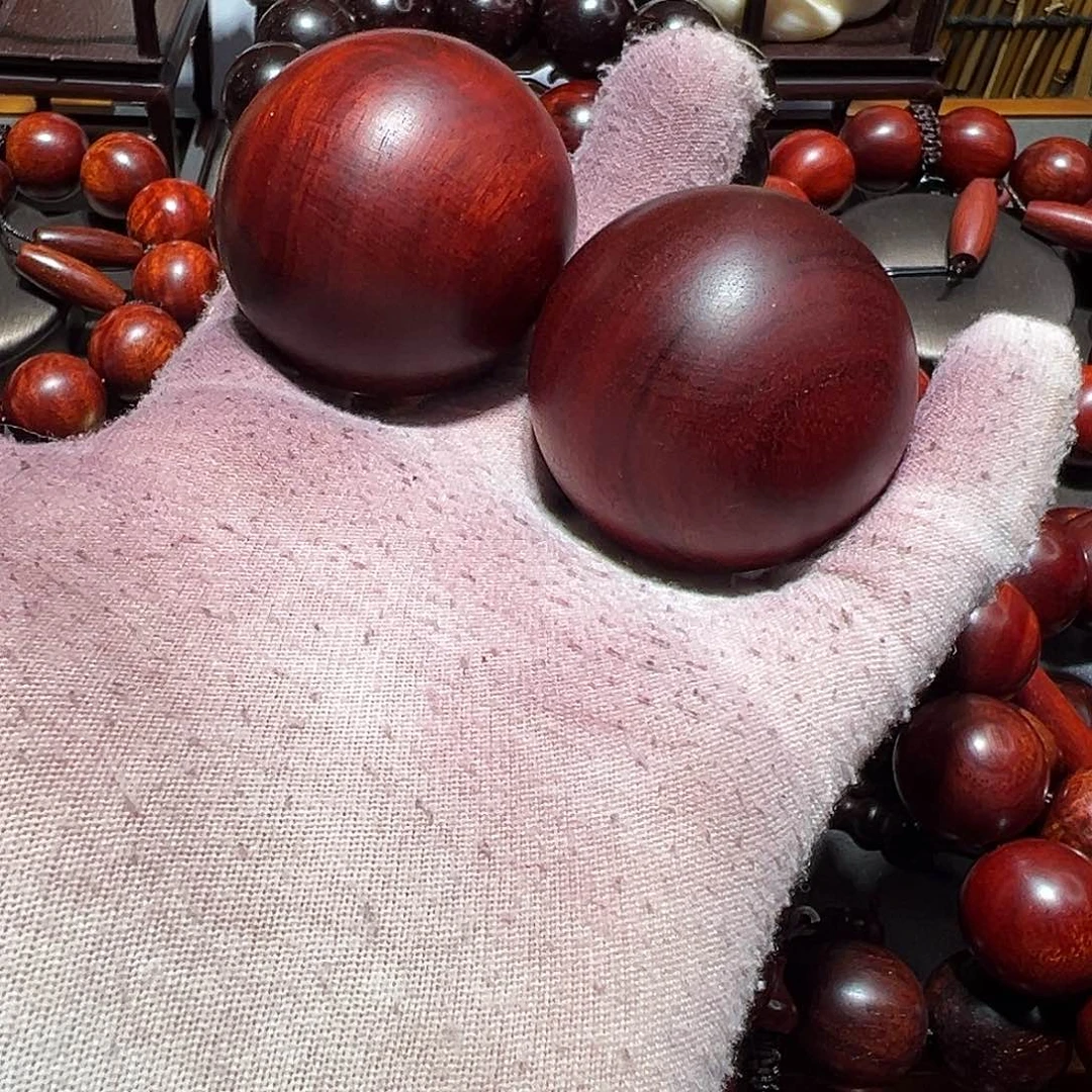 木4.5鸡血红手球一对