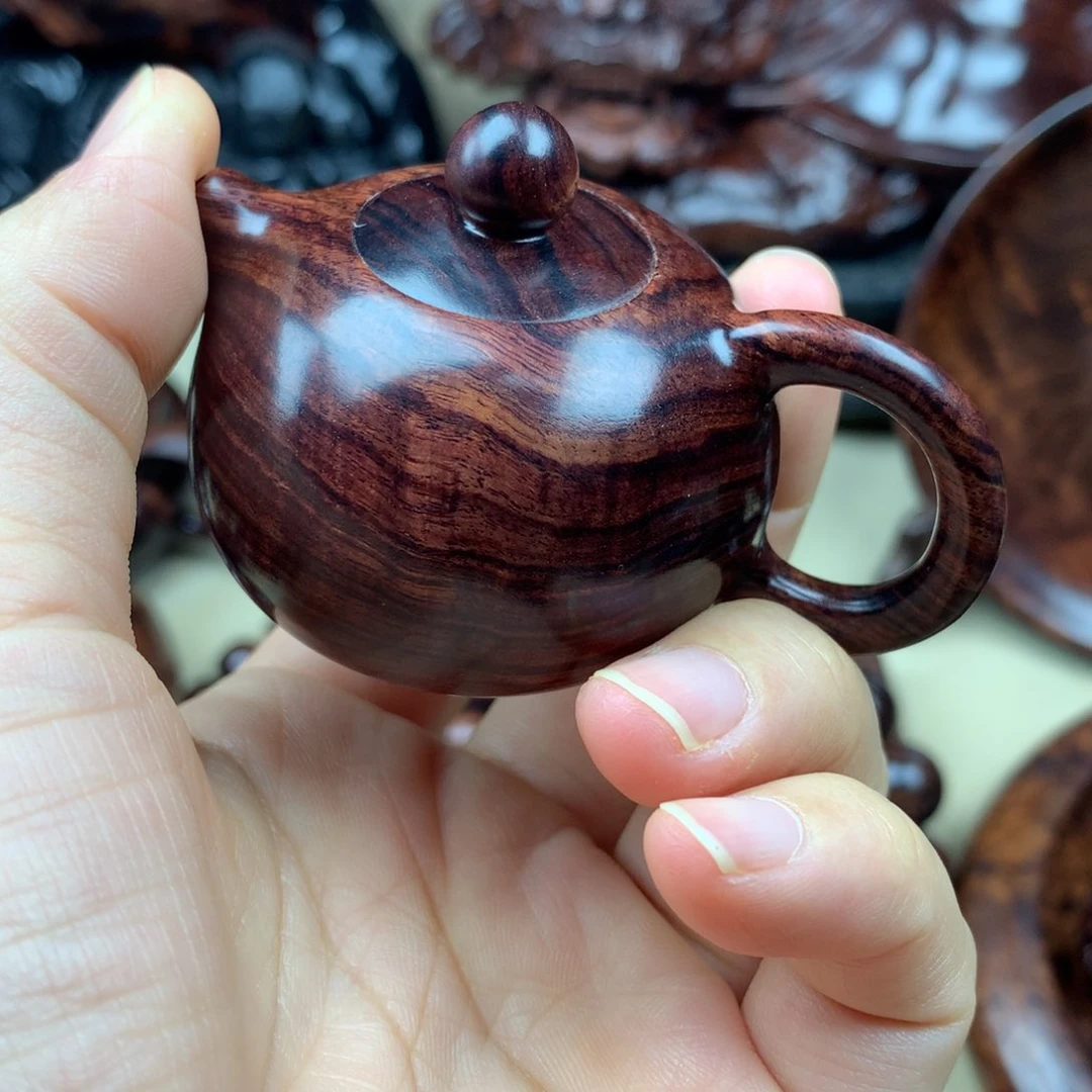 是***嘎黄花梨/降香黄檀把件