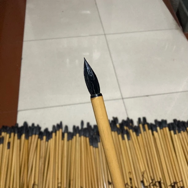 雪狐加羊毛中楷毛笔 出锋：3.5 口径：0.8cm 隶书篆书楷书行书