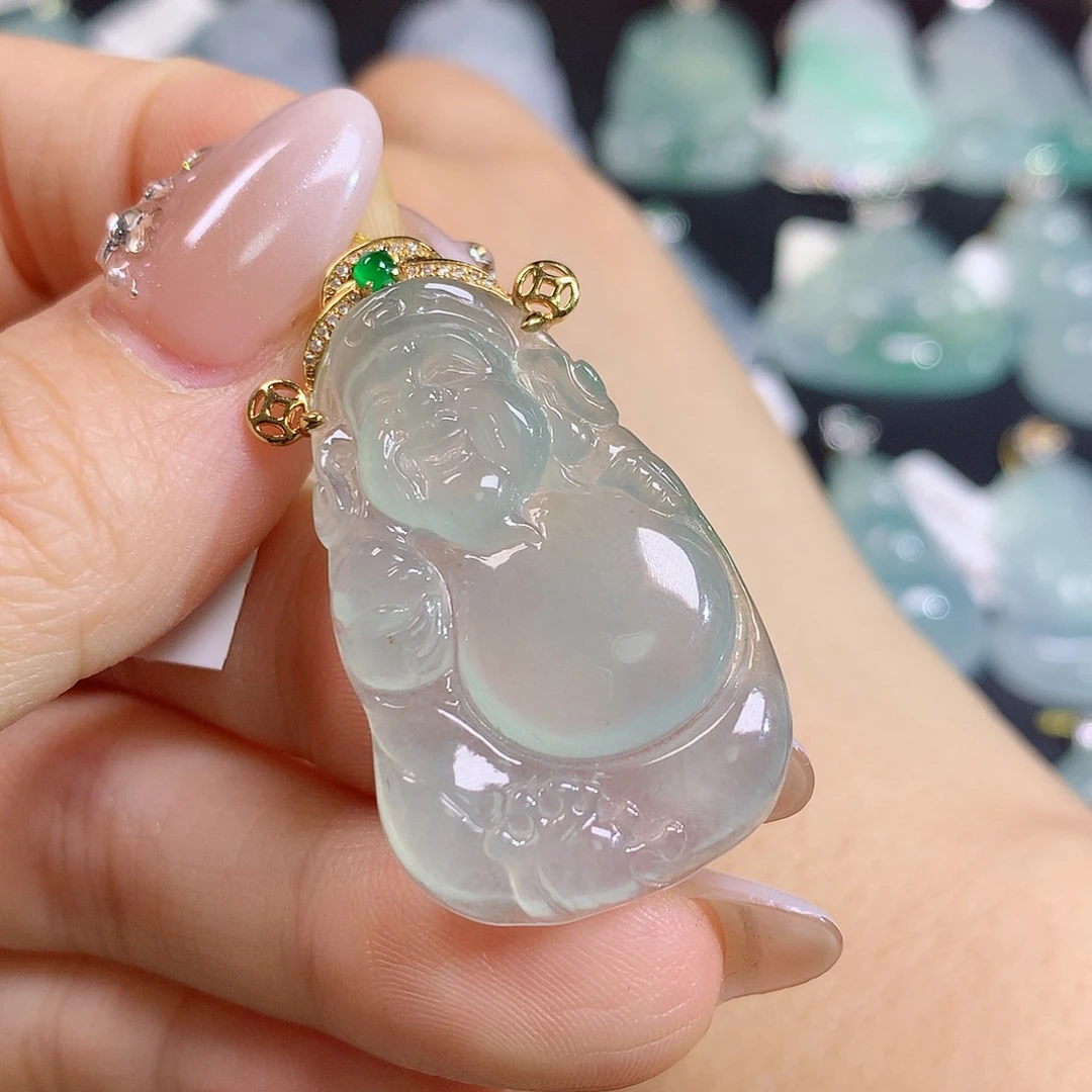 翡翠18K金镶嵌颈饰