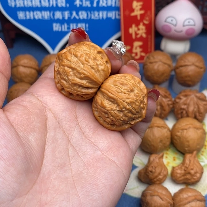 文玩核桃把件莎***ㅤ官帽