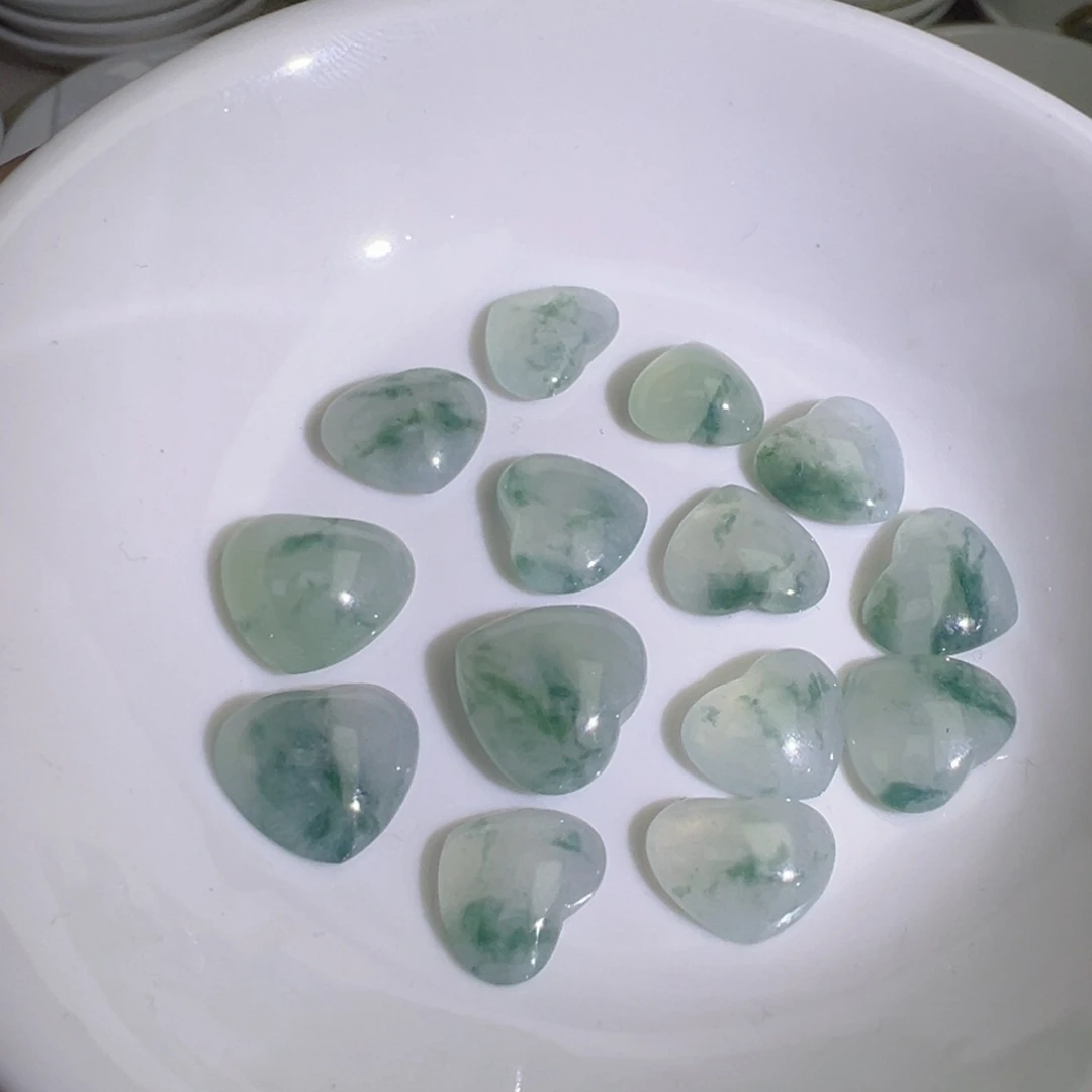 翡翠散珠冰飘花爱心一颗