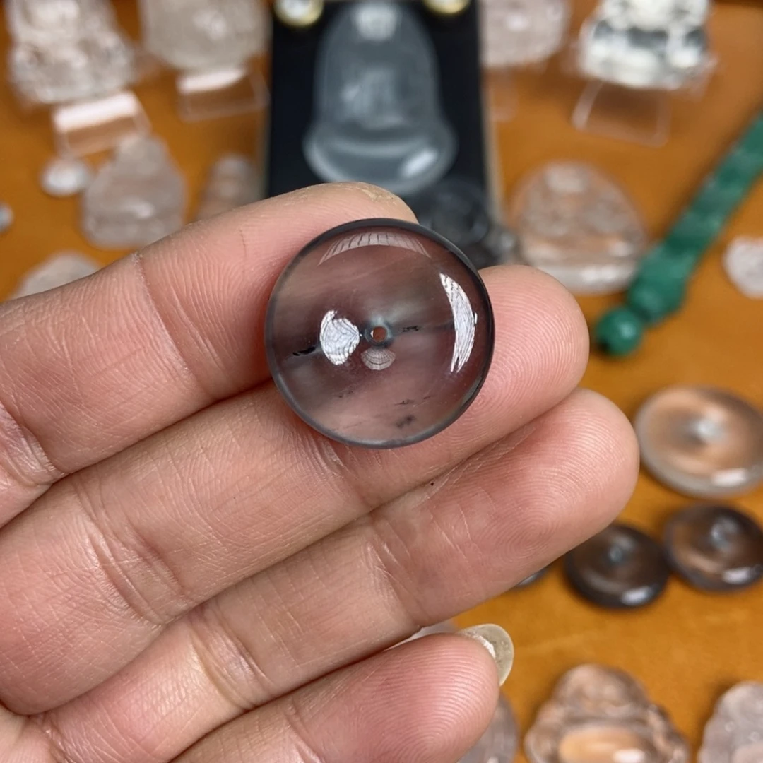 石英质玉吊坠未镶嵌