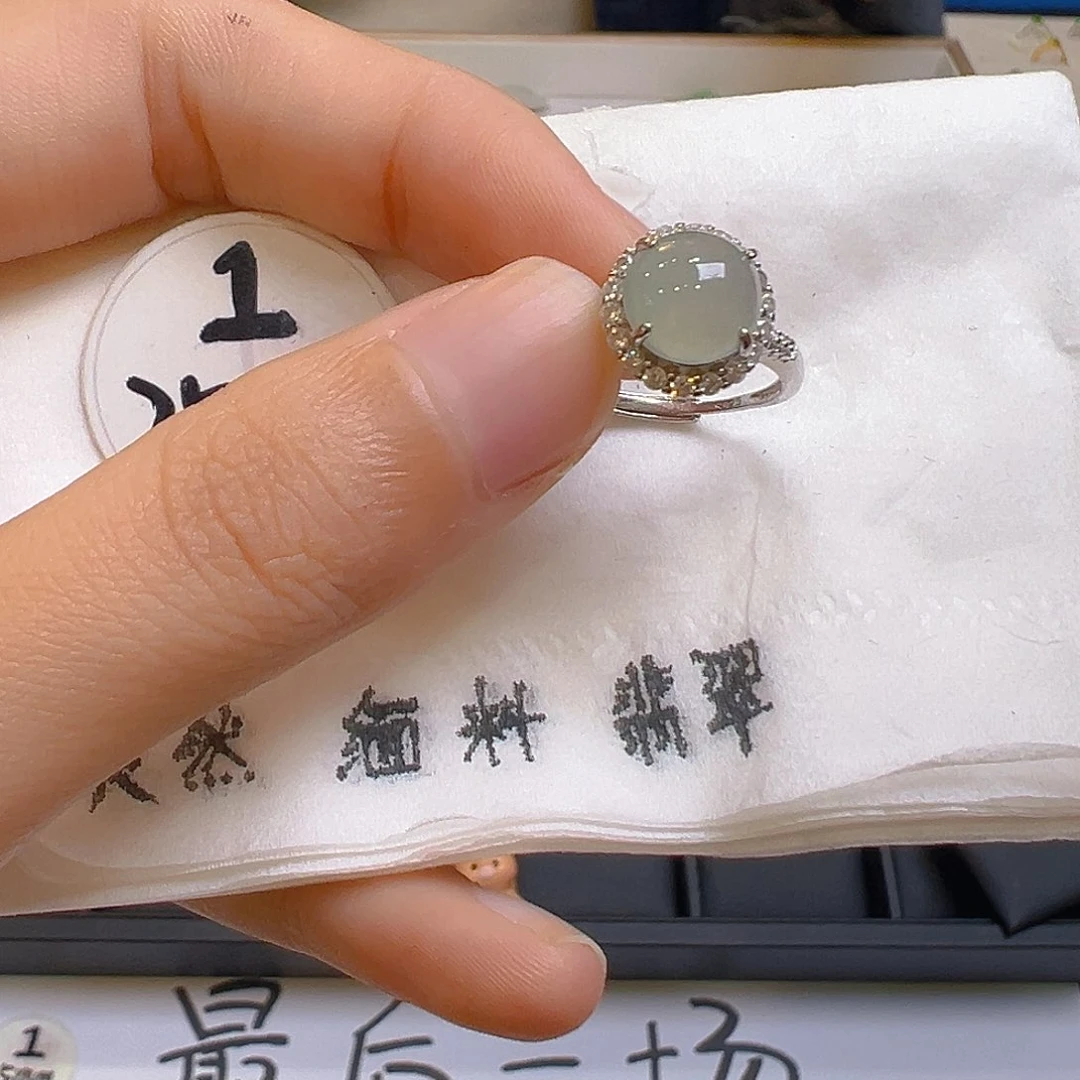 翡翠颈饰银S925镶嵌翡翠