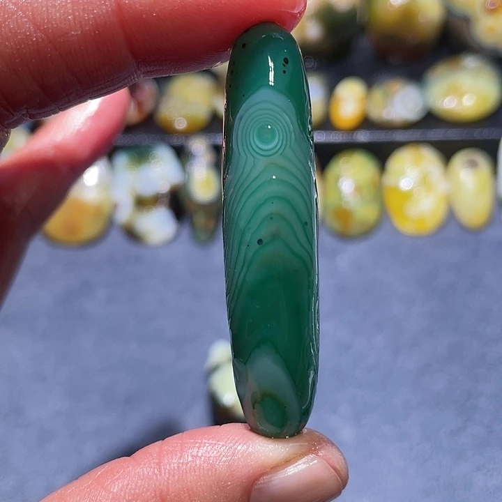 玛瑙/玉髓未镶嵌珠宝奇石