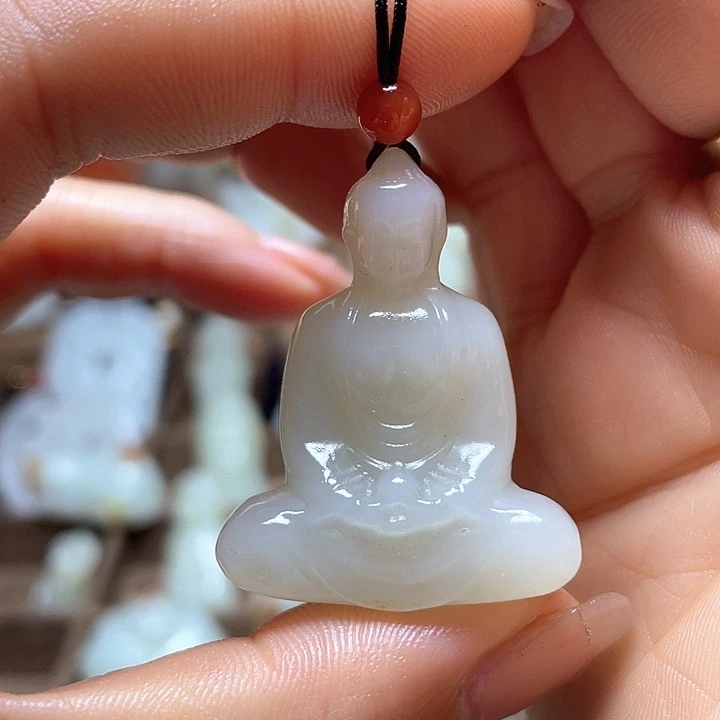 和田玉（糖玉）未镶嵌颈饰