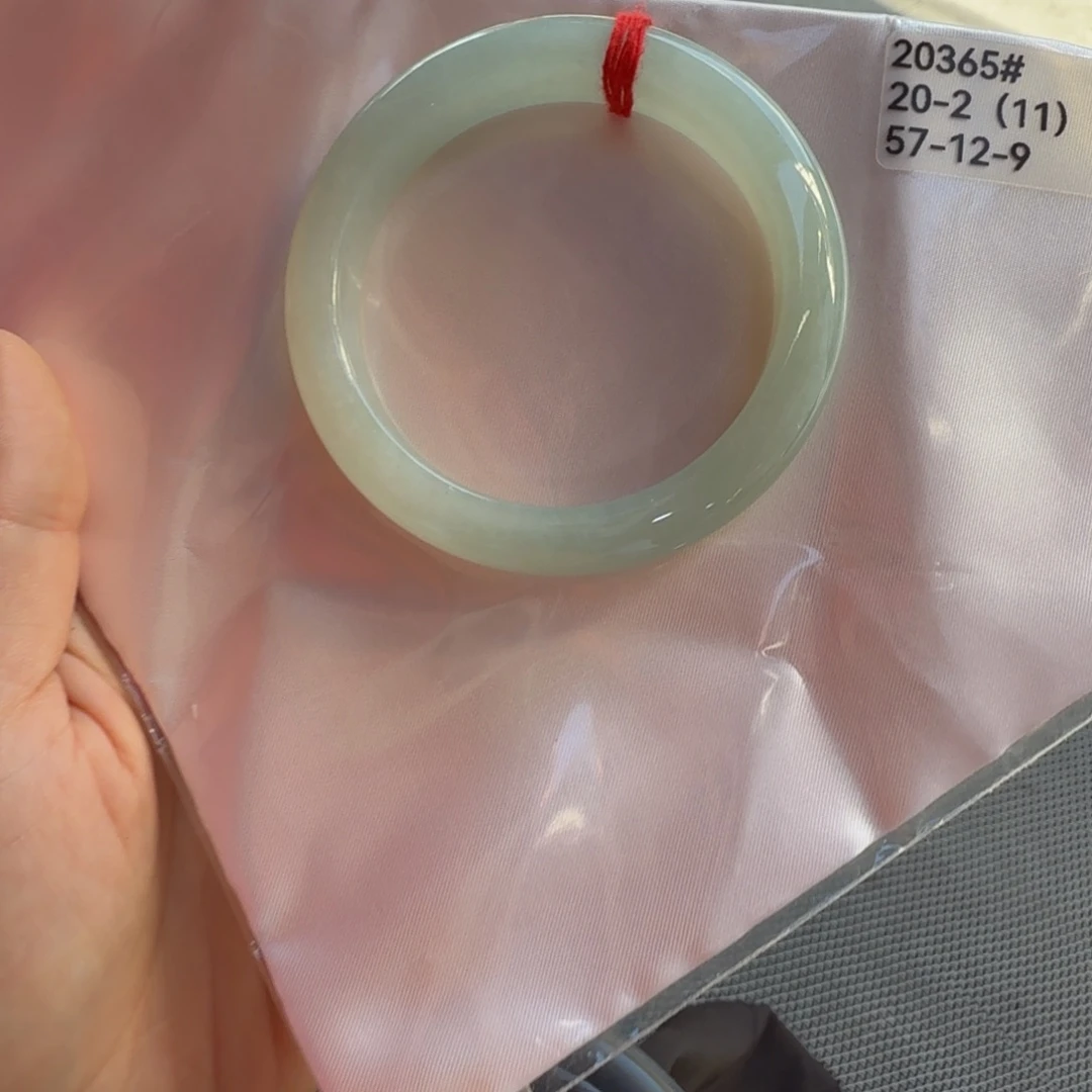 翡翠未镶嵌手镯翡翠手镯