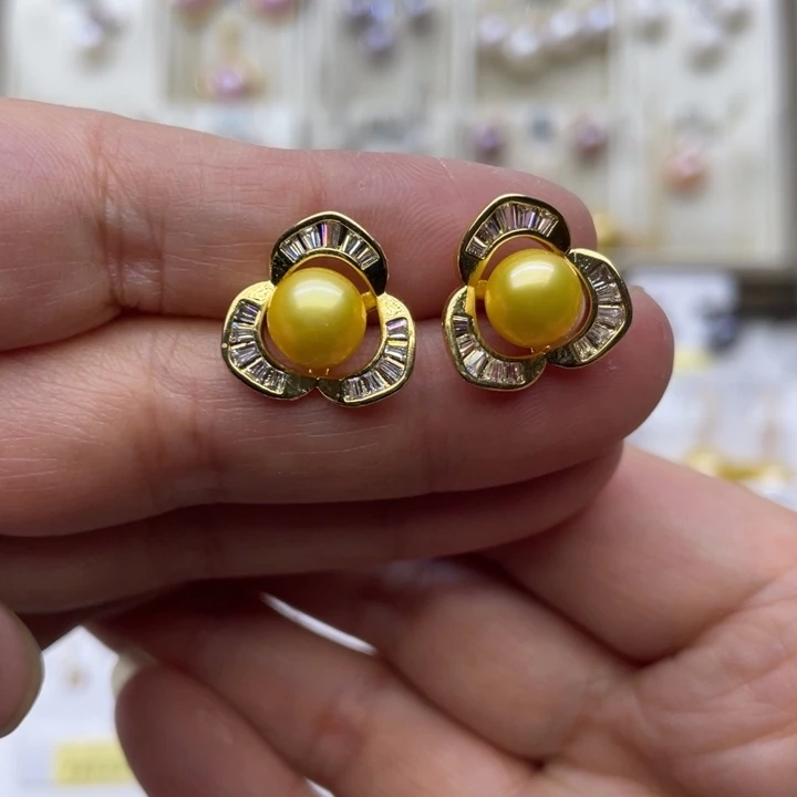 淡水珍珠耳饰未镶嵌