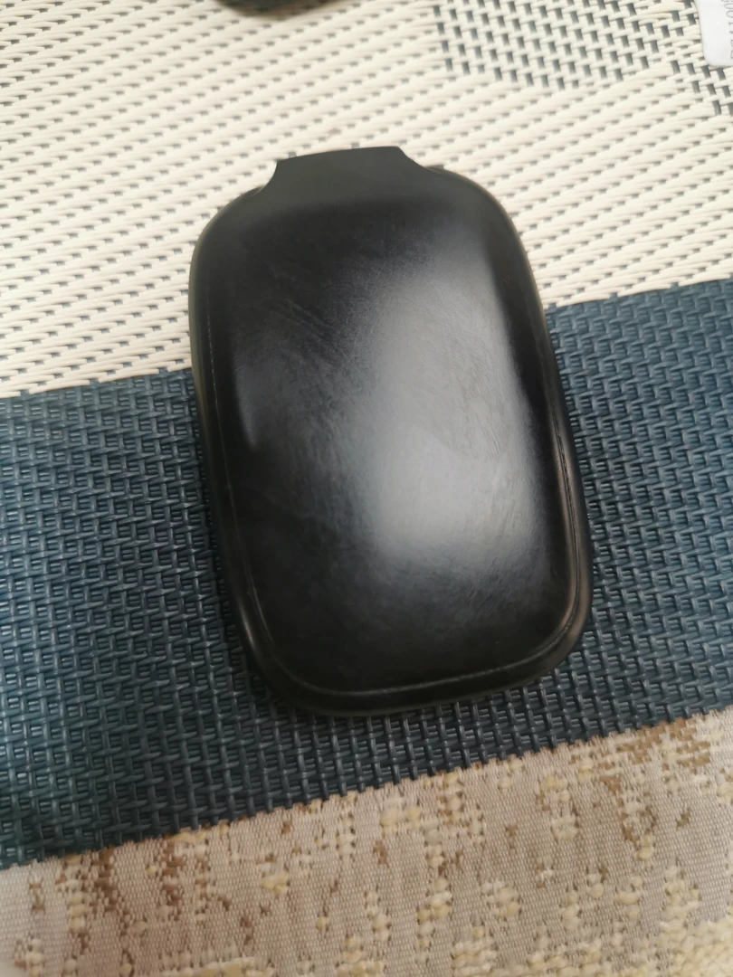 新疆和田玉墨玉46面包高羊脂白肉6 3克左右