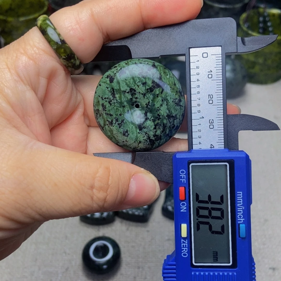 蛇纹石玉颈饰未镶嵌花色可选