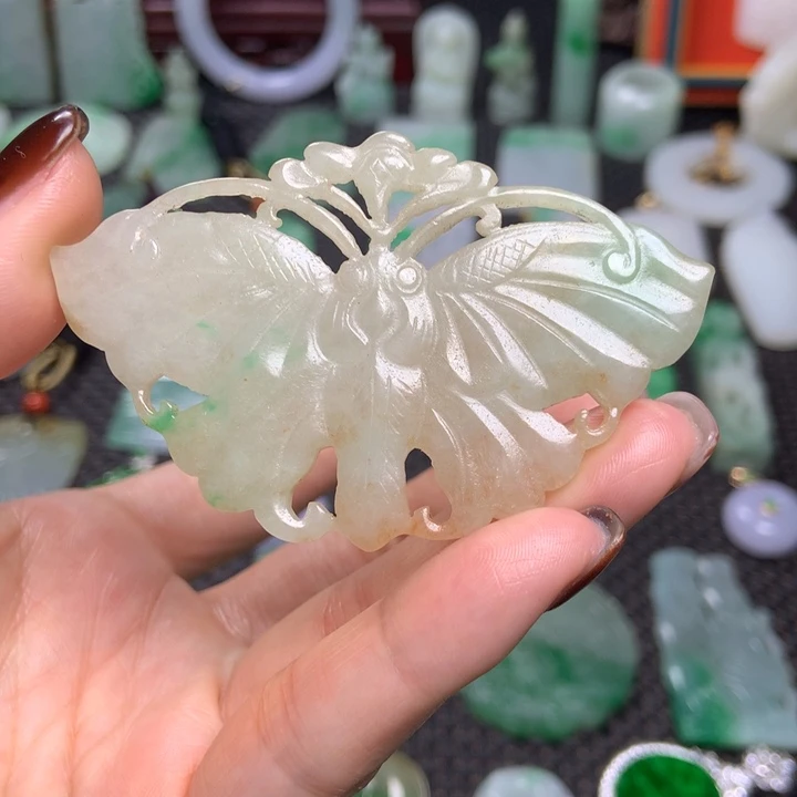 翡翠未镶嵌挂件清