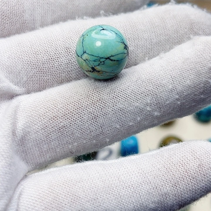 绿松石未镶嵌饰品