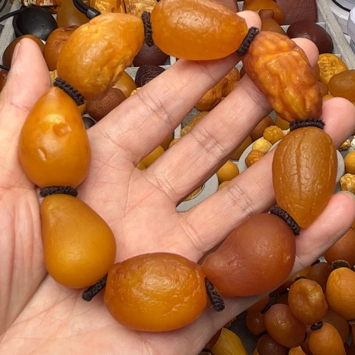 琥珀未镶嵌裸石天然蜜蜡手串