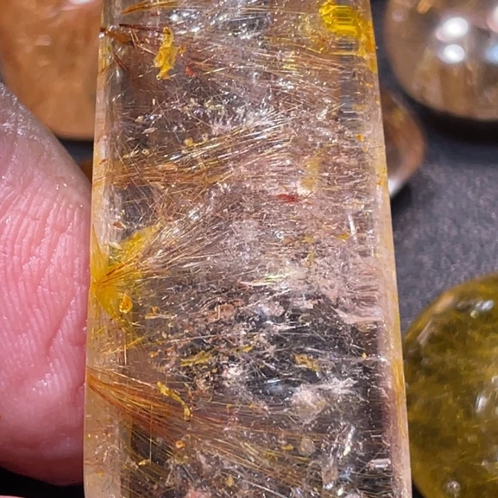 未镶嵌颈饰发晶天**间