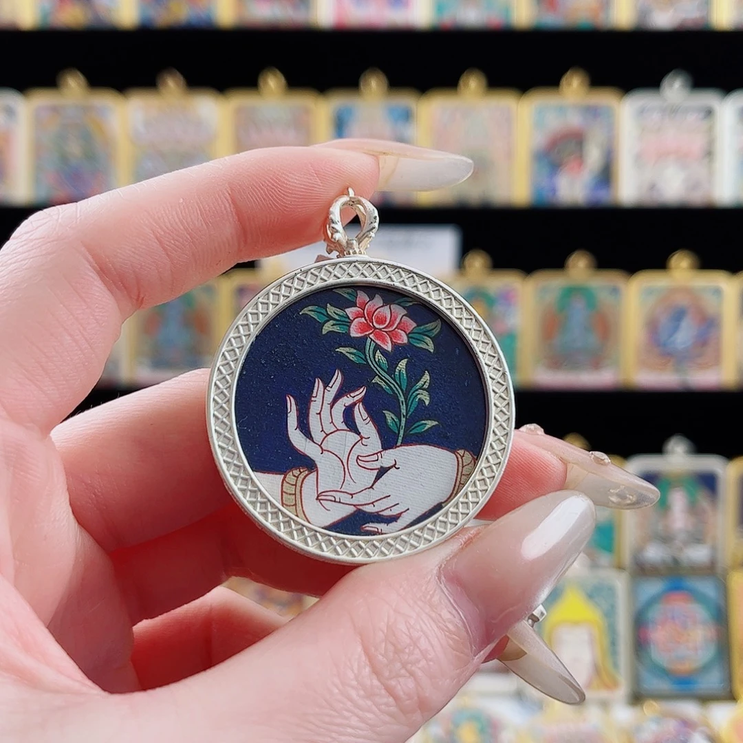 吊坠手拈花 纯手绘