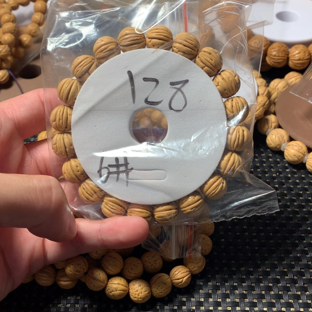 小****手串桃核6号链接，
