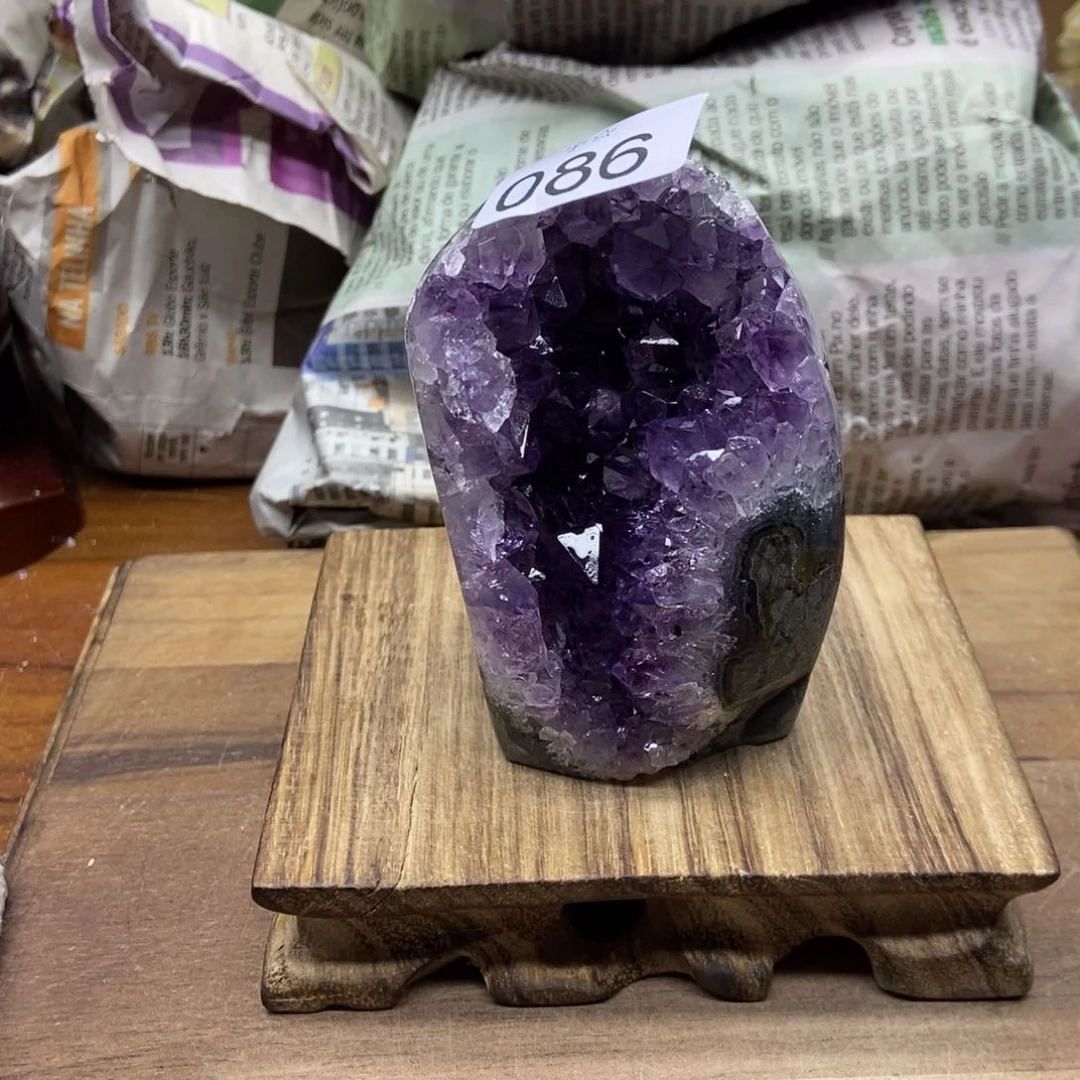 紫晶天然水晶摆件未镶嵌