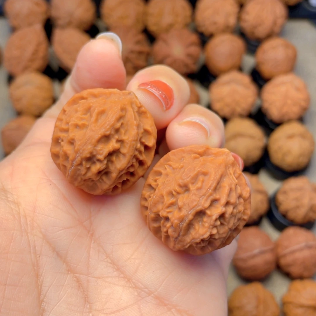 【闪购商品】把件文玩核桃小荔枝