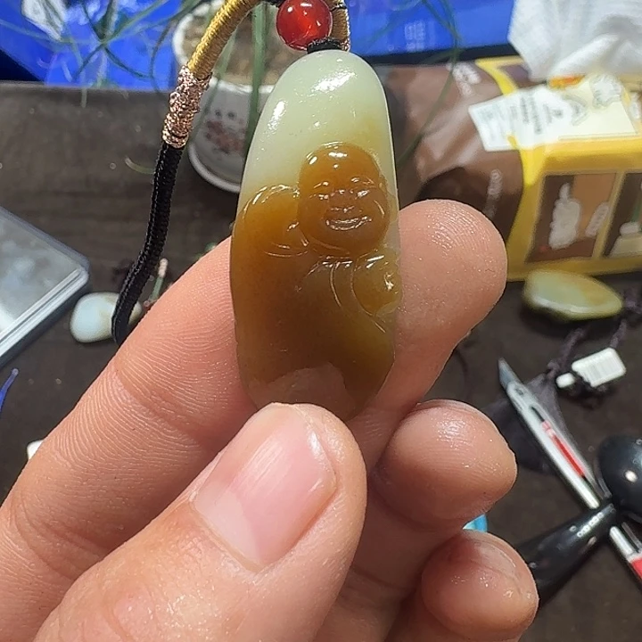 未镶嵌和田玉（糖玉）挂件