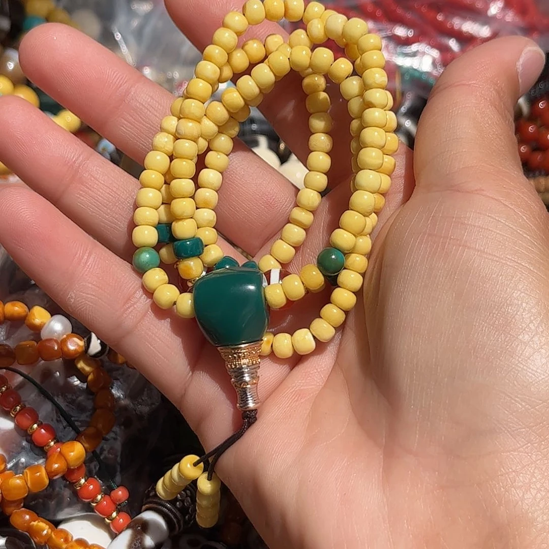 未镶嵌颈饰蜜蜡杜*