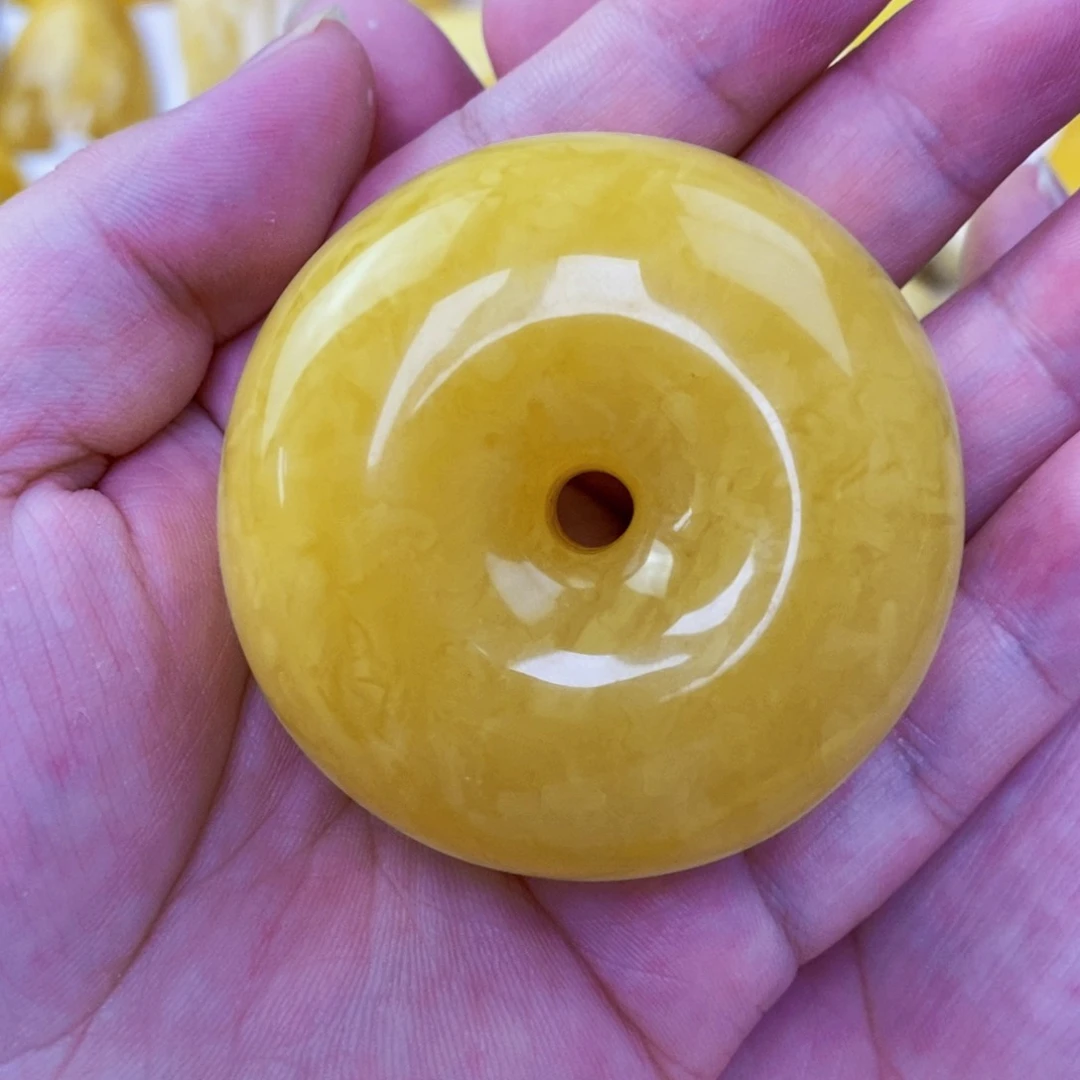 未镶嵌琥珀珠宝奇石