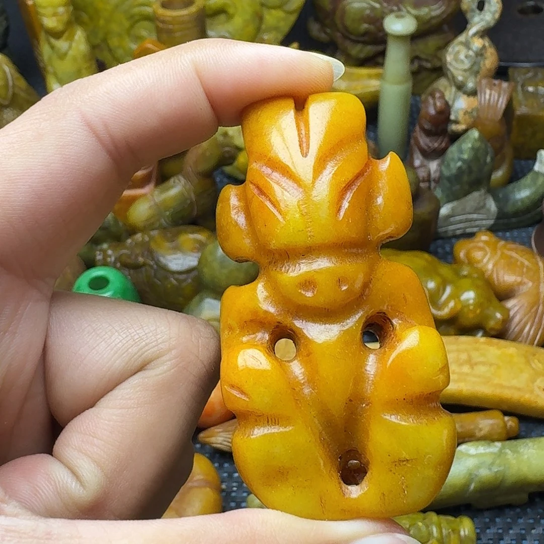 白玉菩提吊坠。。。