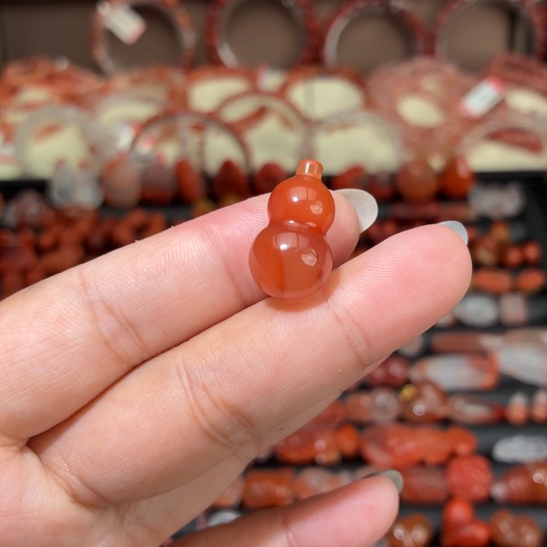 南红玛瑙未镶嵌颈饰胖葫芦