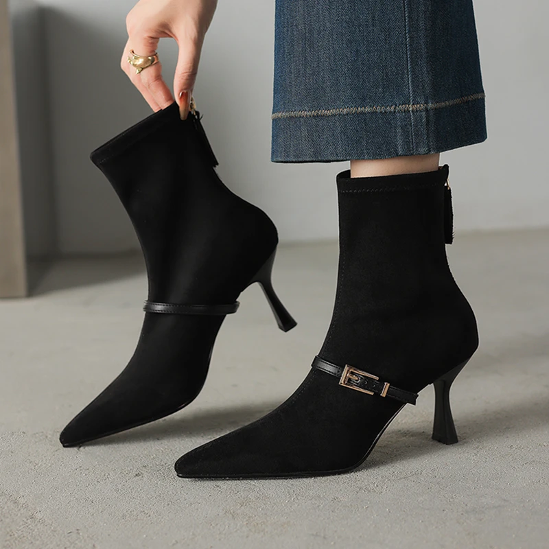 7.5cm复古港风皮带扣弹力短靴细跟百搭黑色高跟瘦瘦靴女秋冬新款