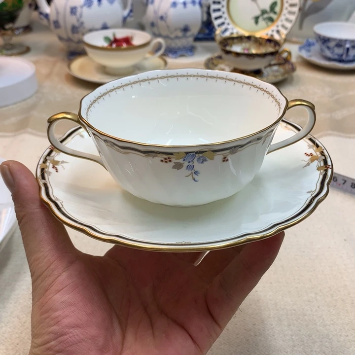 紫砂金瓷阁精品瓷器店