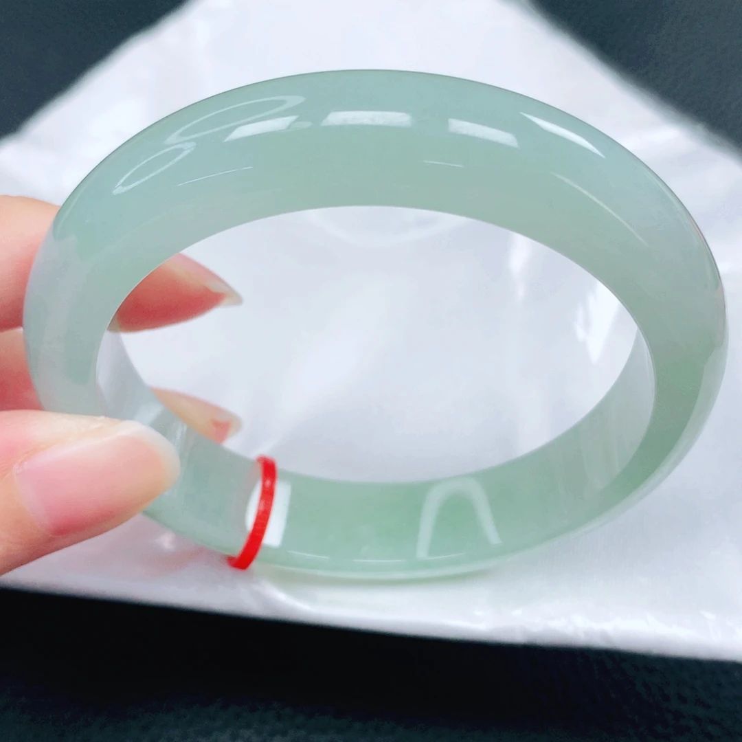 翡翠未镶嵌手镯57圈