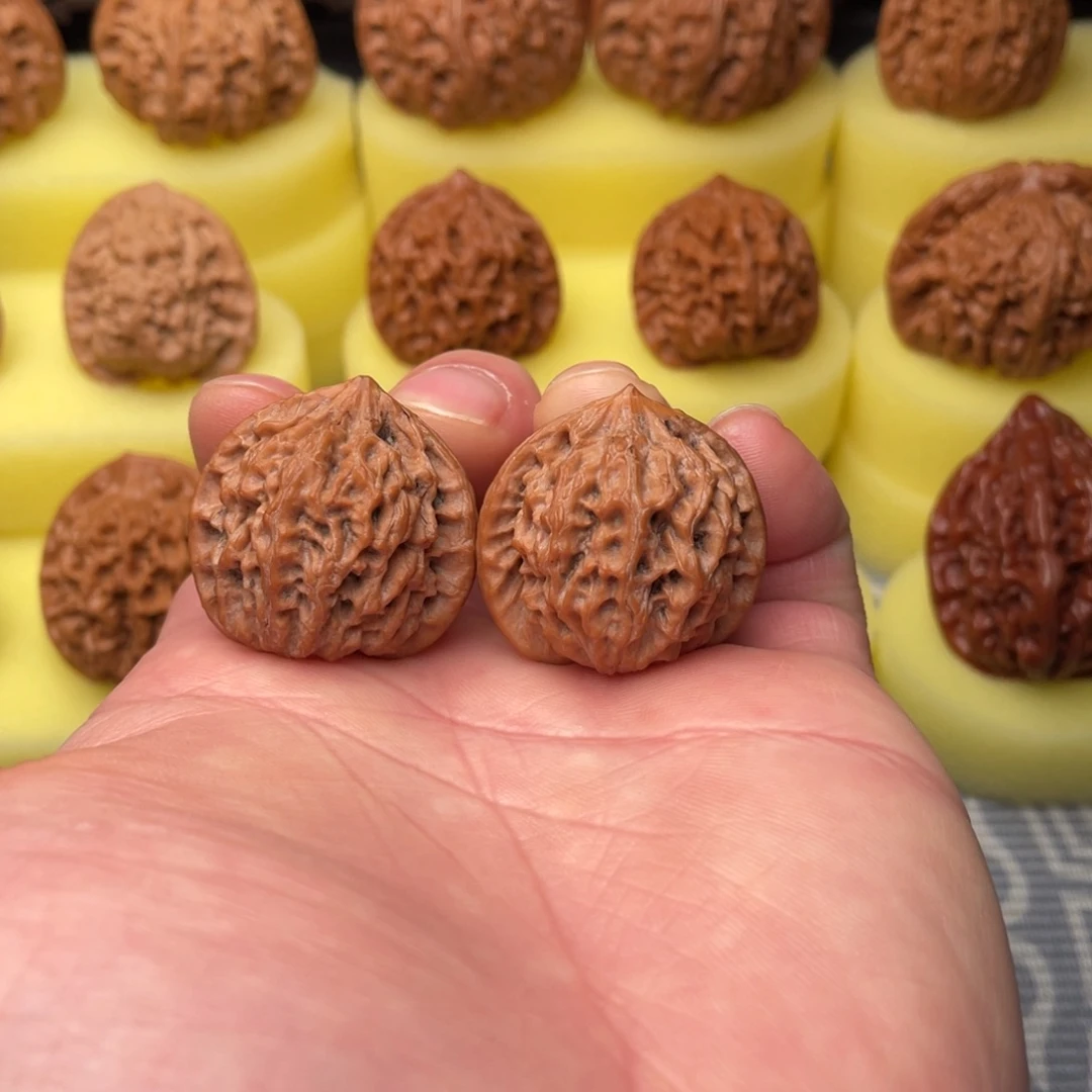 文玩核桃把件31全品野生石核