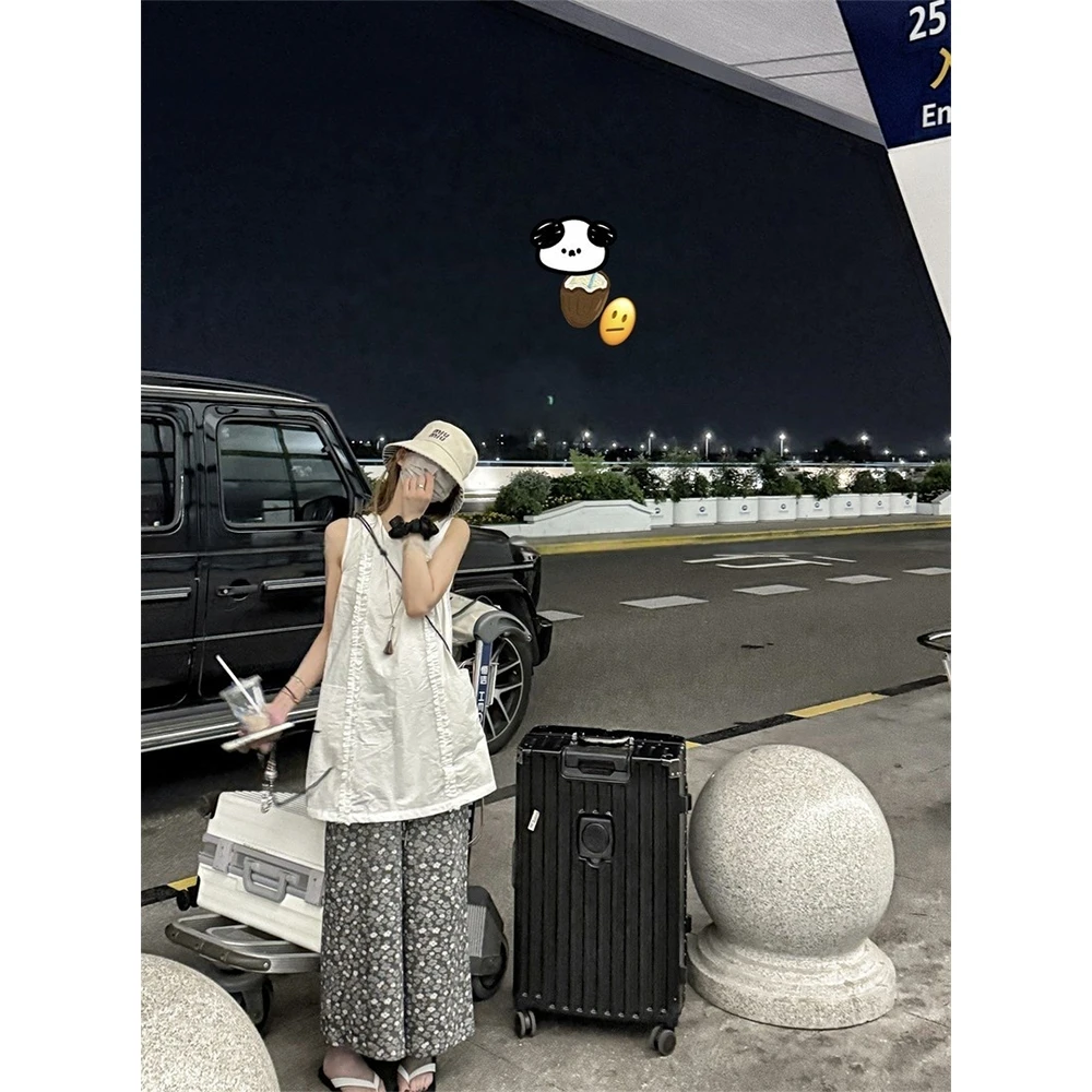 自然褶皱肌理感法式木耳边白色A字裙女+碎花松紧腰休闲裤21619#