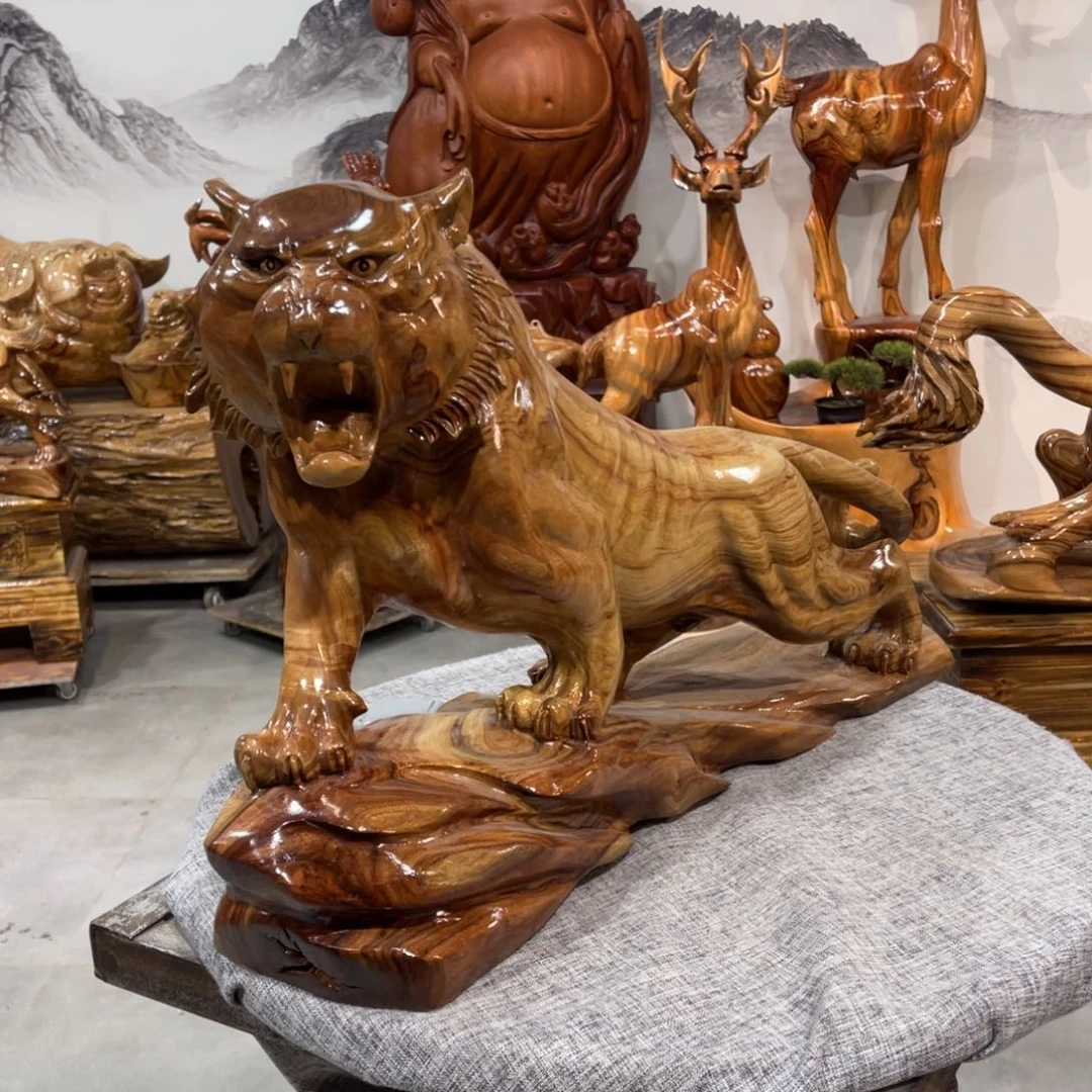 香樟木香樟木手工雕刻老虎