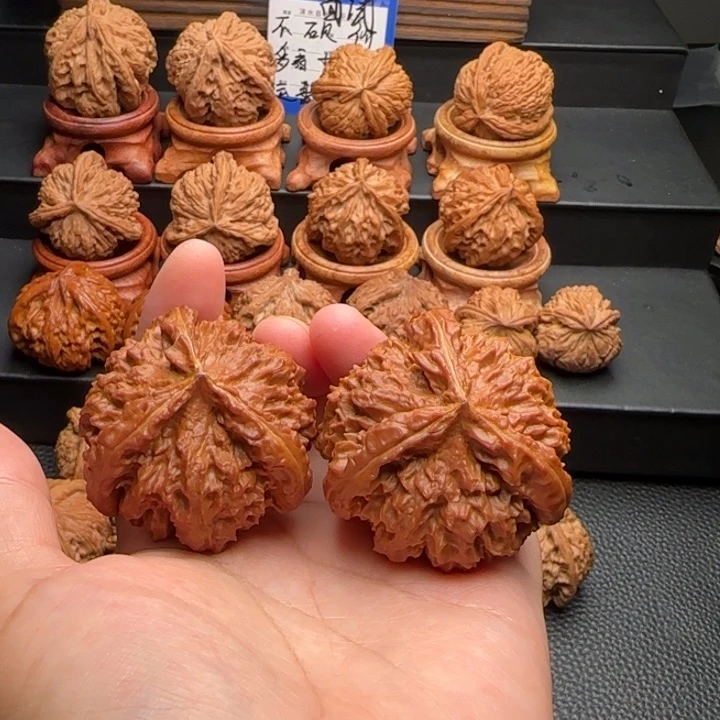 文玩核桃把件大灯笼全品无修精品配对