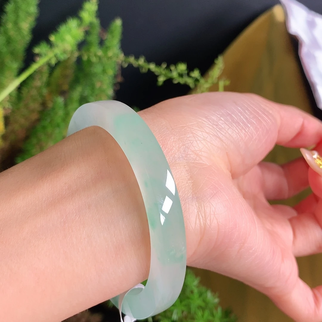石英质玉未镶嵌手镯54