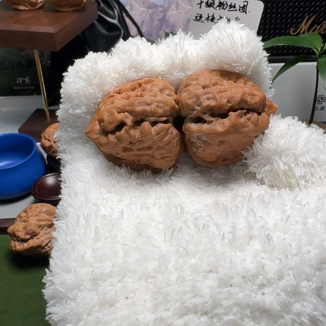 H***o文玩核桃吊坠择真严选40.5延庆S级八腿八眼蛙王