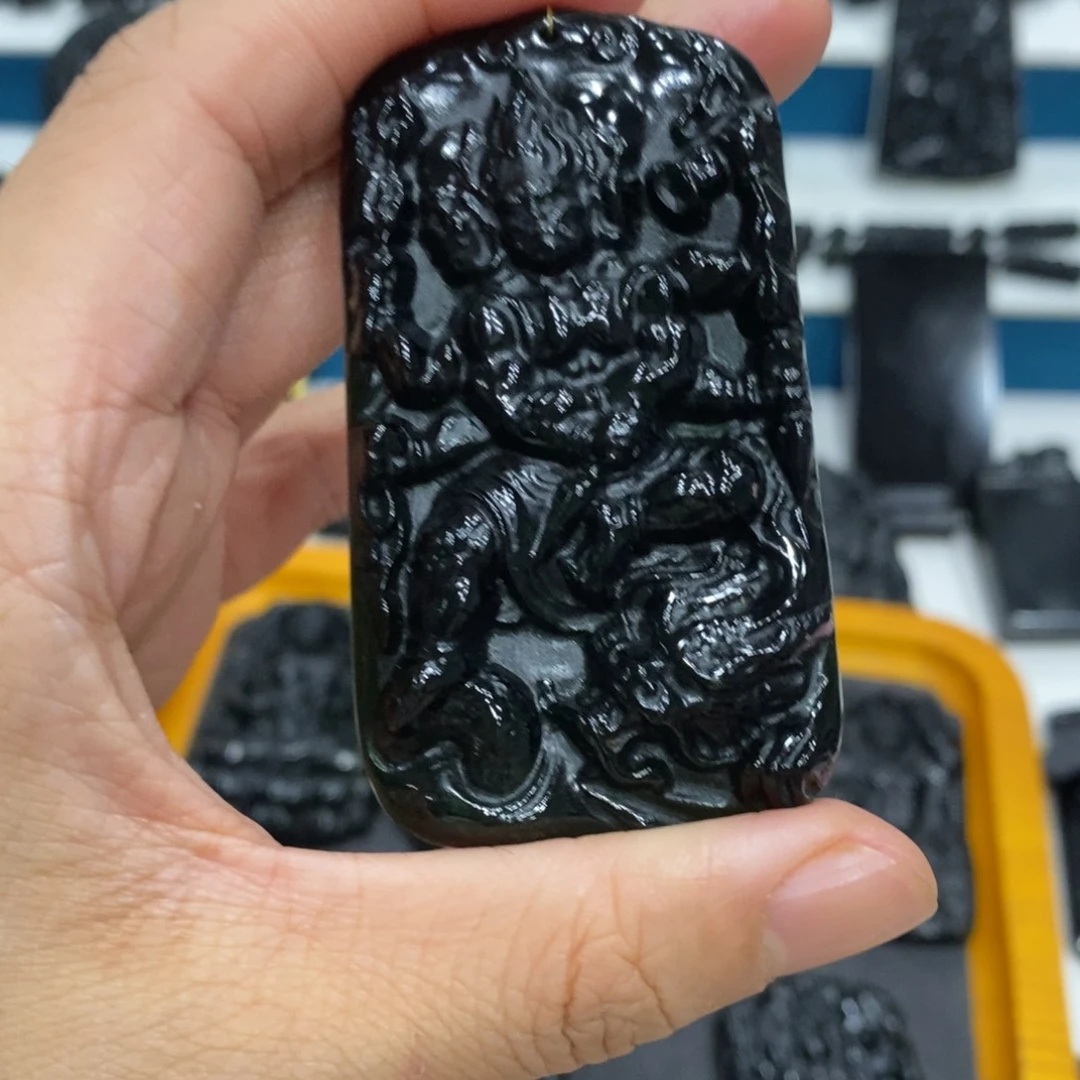 神***速蛇纹石玉未镶嵌吊坠