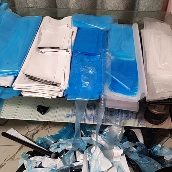 唐***文6*15*12丝黑白膜裁剪一张