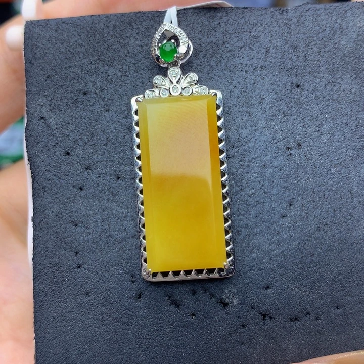 翡翠18K金镶嵌手链翡翠